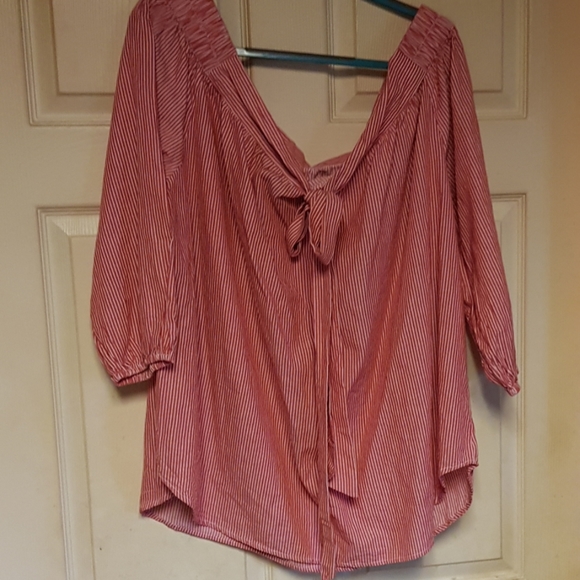 Top - Picture 2 of 2